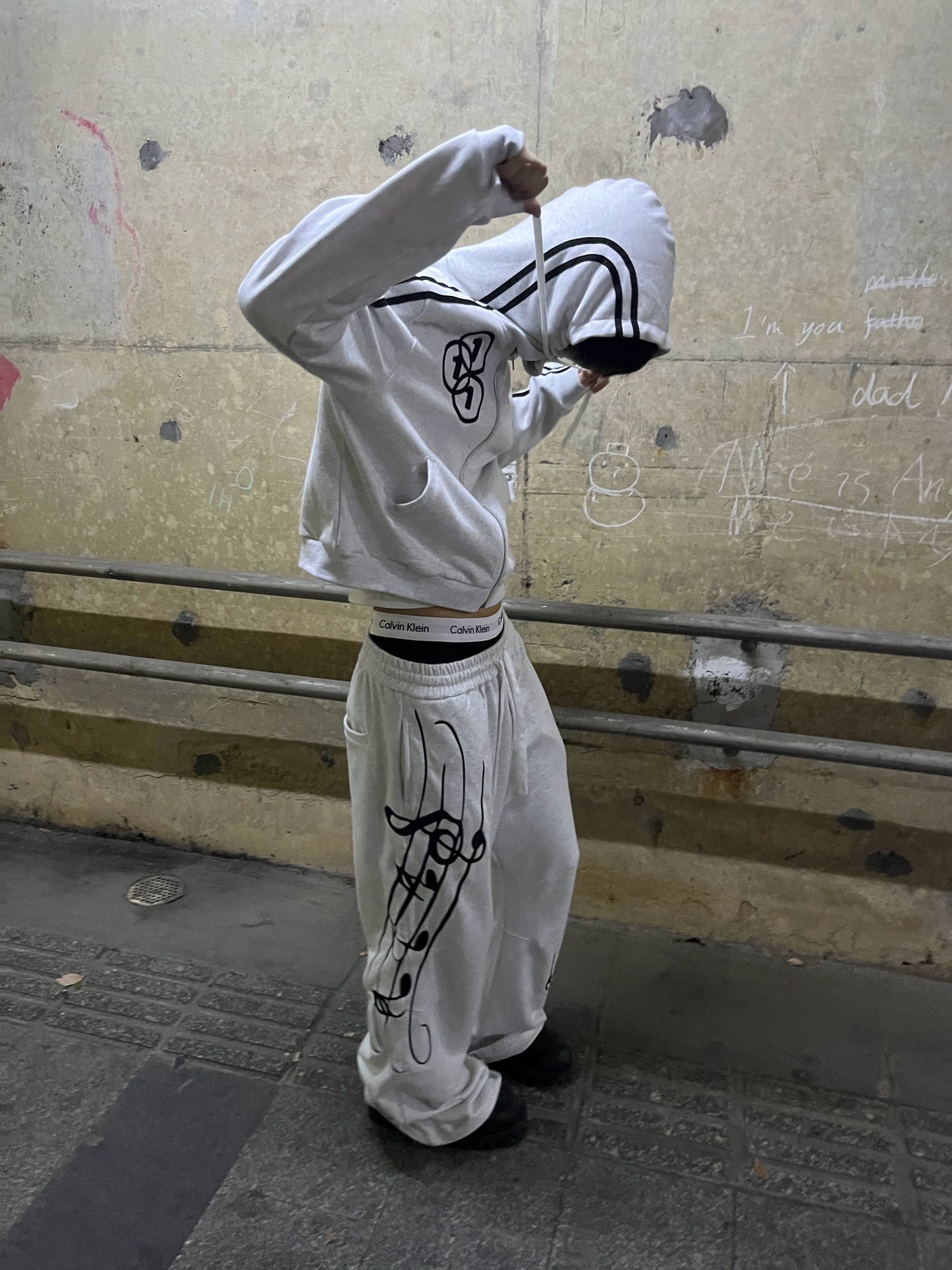 Music Score Embroidery Wide Leg Sporty Sweat Pants WN19053