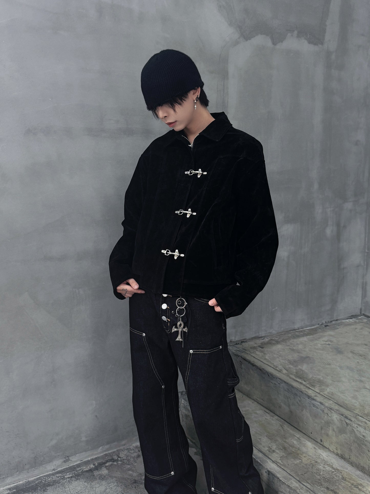 Toggle Closure Suede Short Jacket WN22955