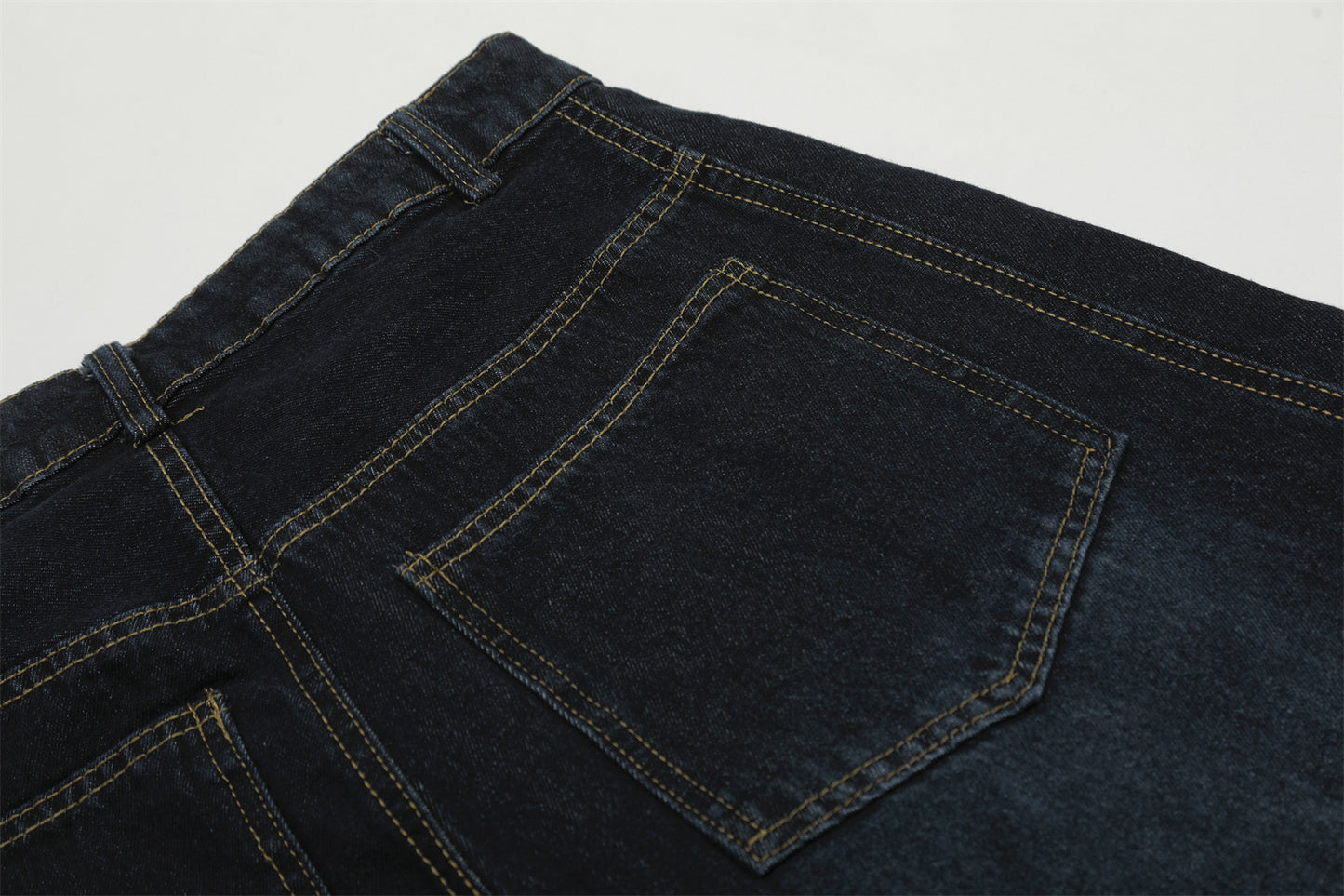 Beaded Washed Curved-Cut Wide-Leg Denim Jeans WN15048