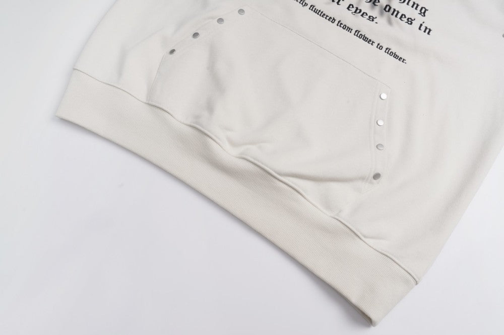 Studs Graphic Print Pocket Hoodie WN28003
