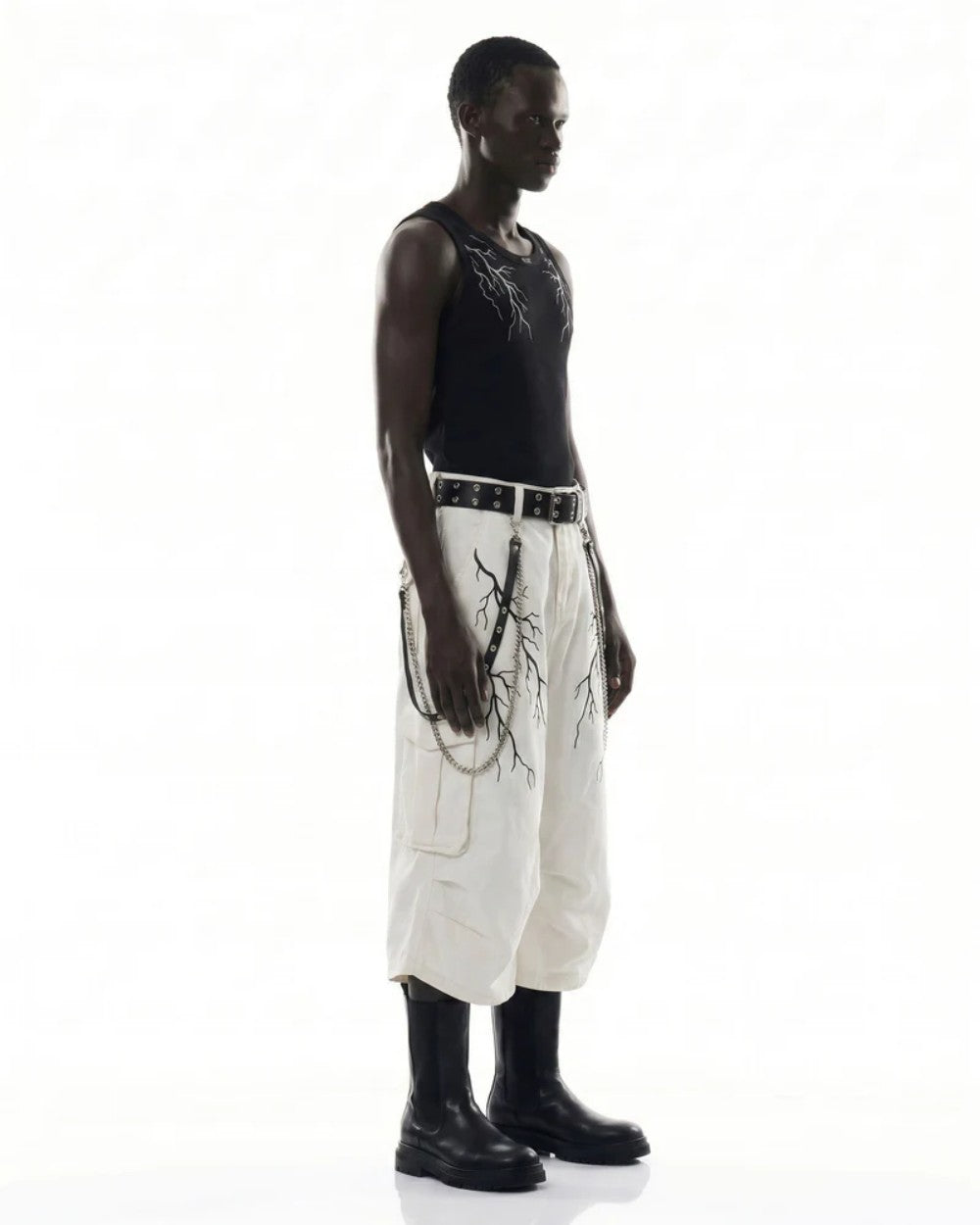 Thorn Graphic Detachable Chain Wide Leg Cargo Half Pants WN28115