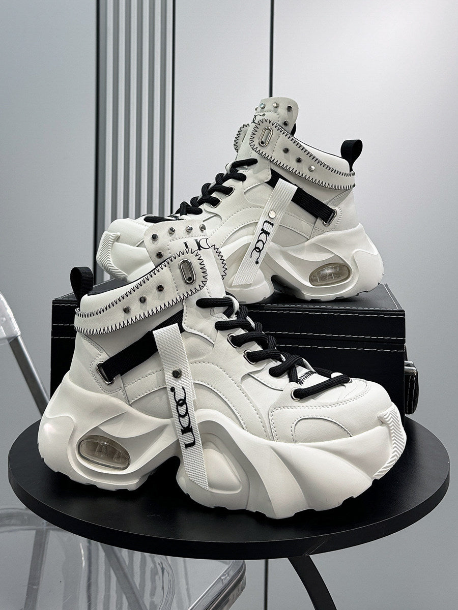 Studs Strap Buckle High-Top Chunky Sole Sneakers WN24584
