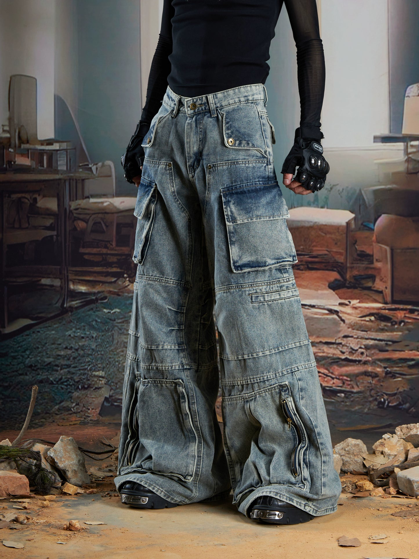 Deconstruction Multi-Pocket Washed Wide Leg Cargo Denim Jeans WN21340