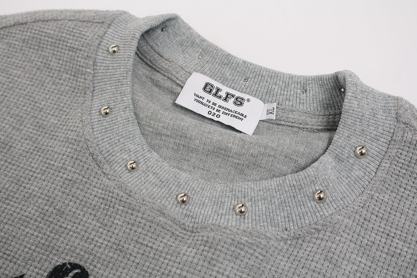 Waffle Newspaper Print Studs Short Sleeve T-Shirt WN25995