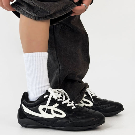 Thin Round-Toe Leather Sneakers WN19153