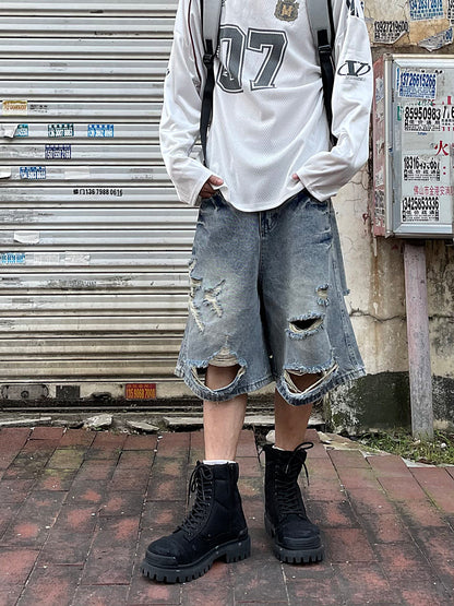 Cutout Damage Short Denim Jeans WN24247