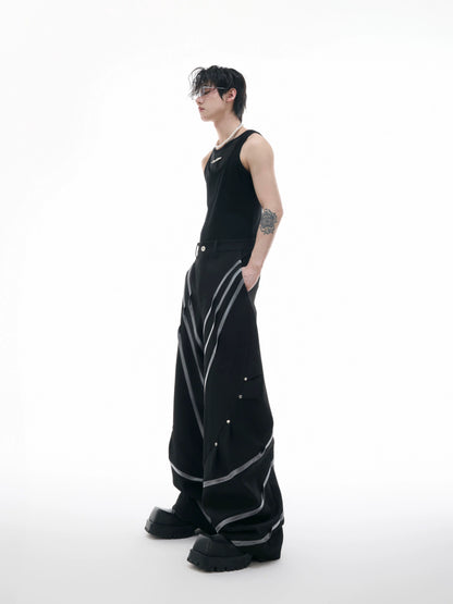 Three-Dimensional Cut Metal Stripe Stud Pleats Trousers WN18336