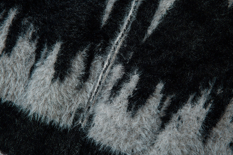 Colorblock Butterfly High-Neck Oversize Knit Cardigan WN11392