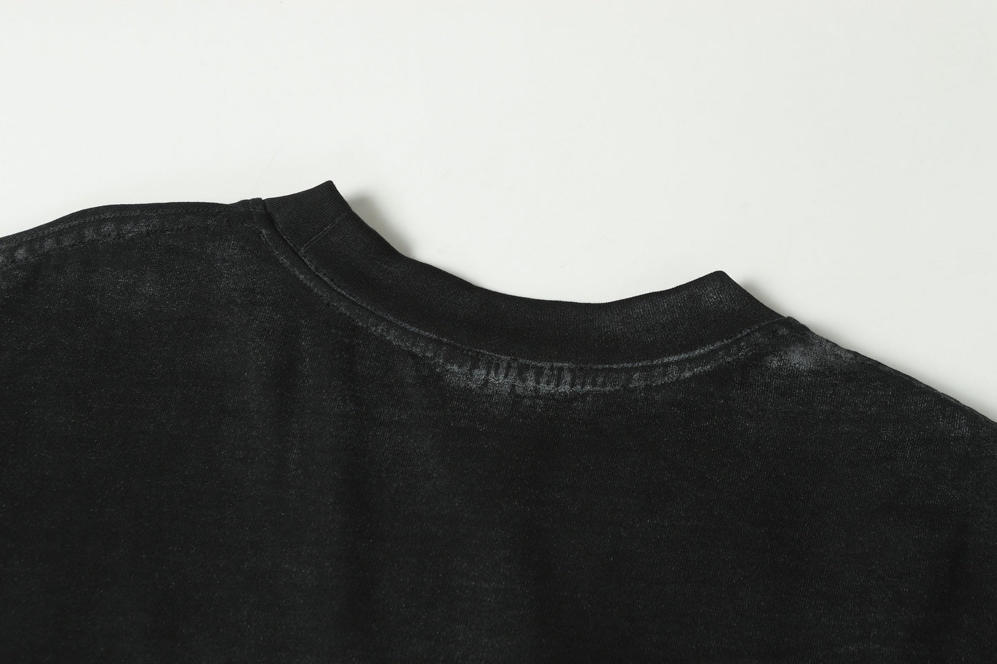 Washed Raw-Edge Splice Short Sleeve T-Shirt WN25743