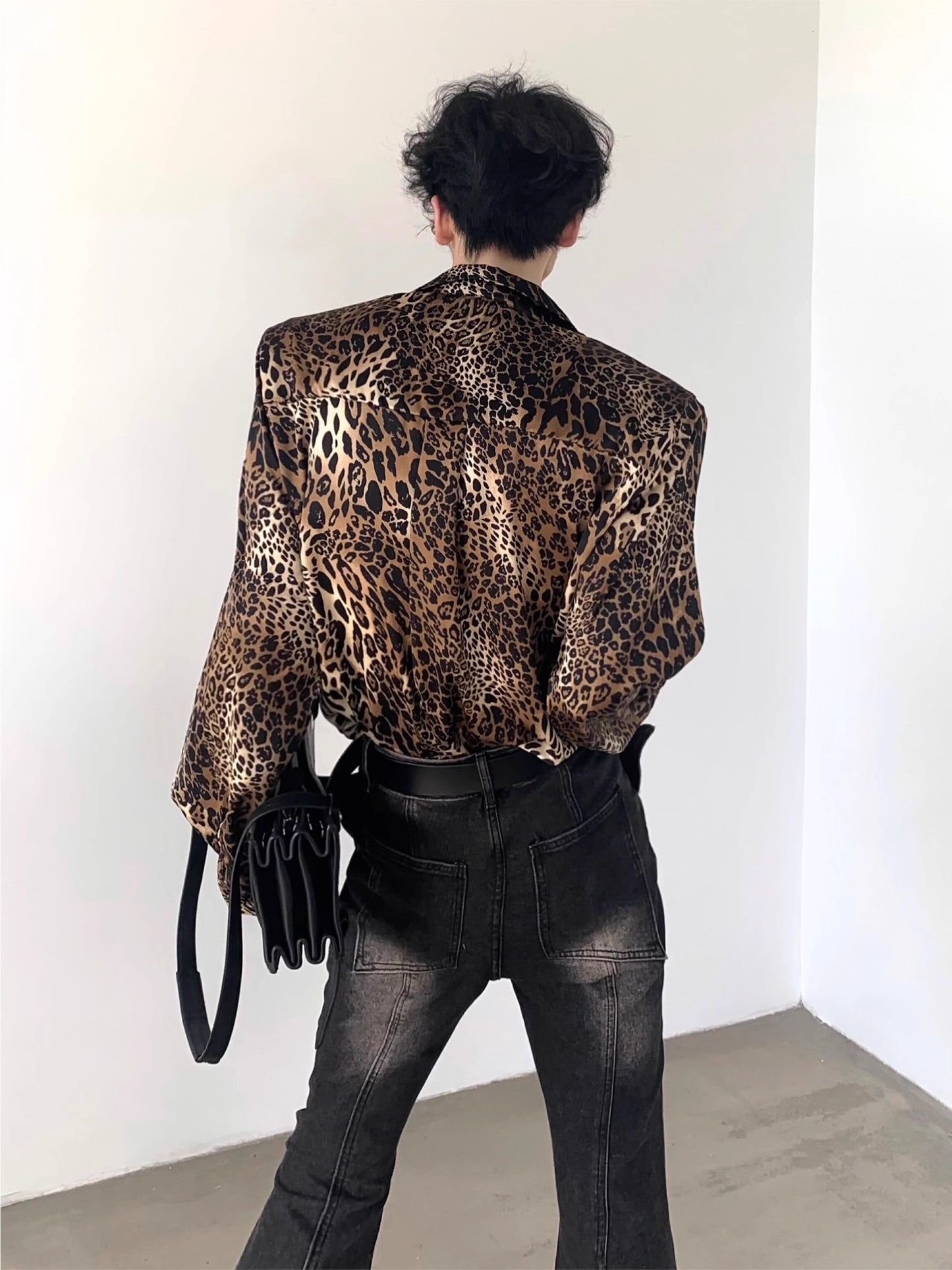 Leopard Print Shoulder Pad Long Sleeve Shirt WN9161