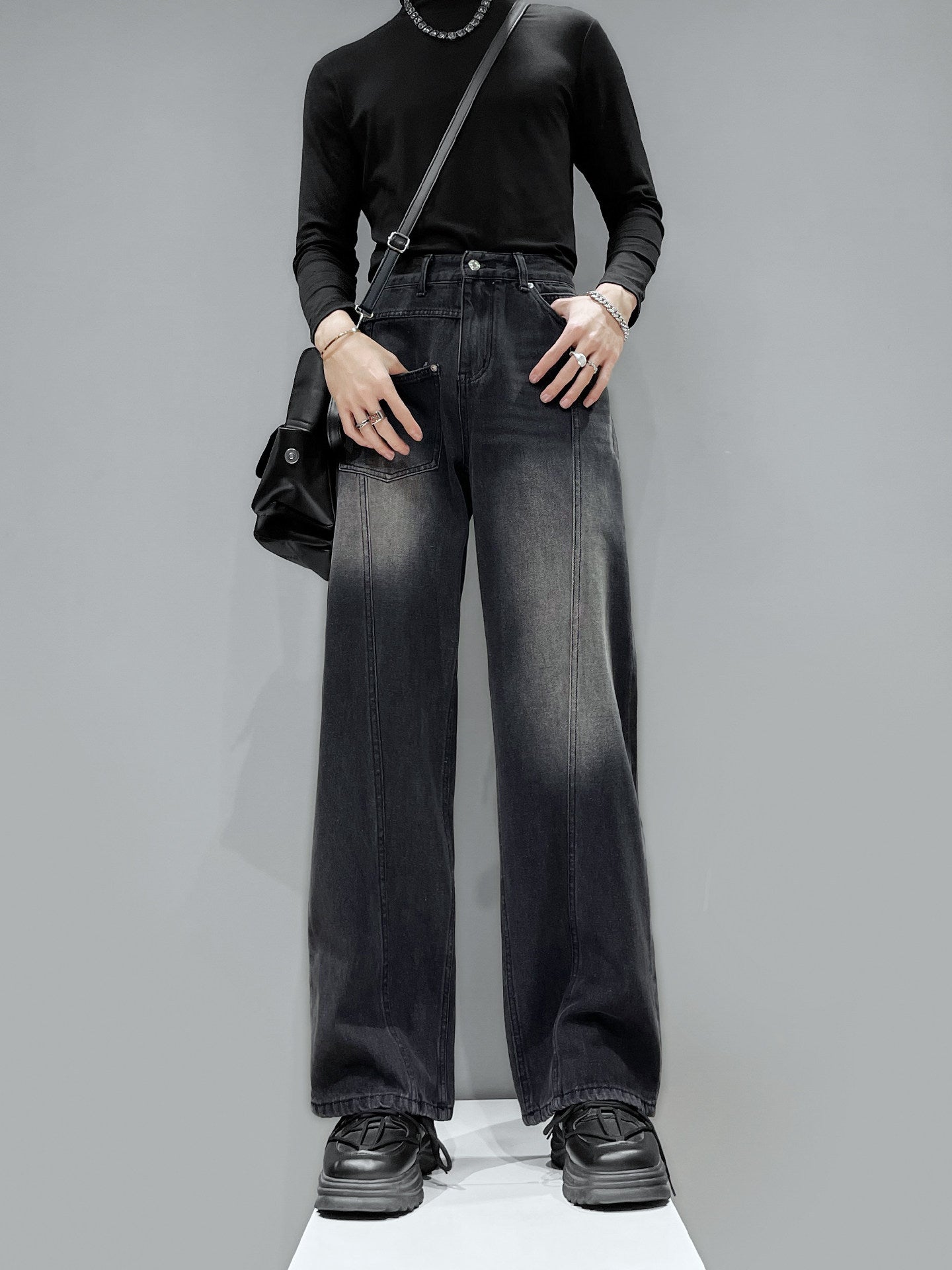 Pocket Patchwork Wide Leg Denim Jeans WN23913