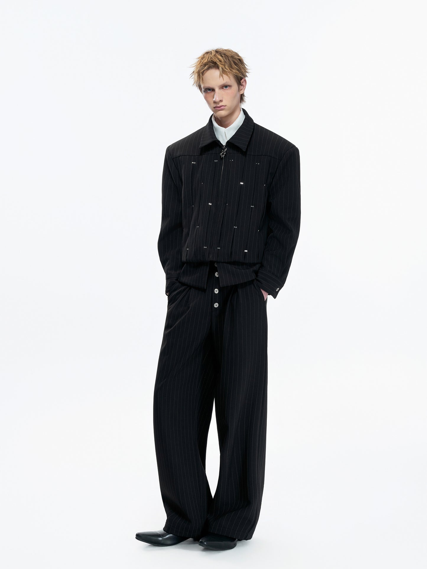 Pleats Rivet Standing-Collar Jacket WN23544