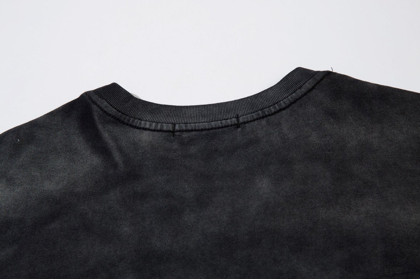 Washed Damage Gradient Short Sleeve T-Shirt WN11219