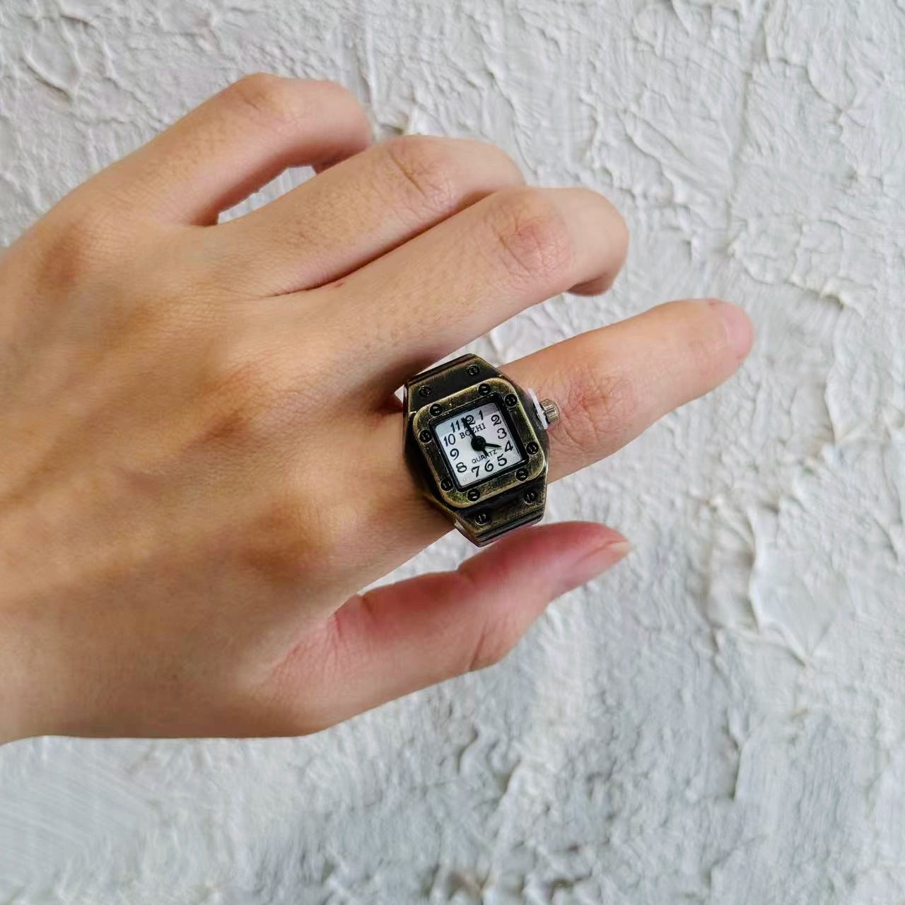 Mini Finger Watch Ring WN21149-K2