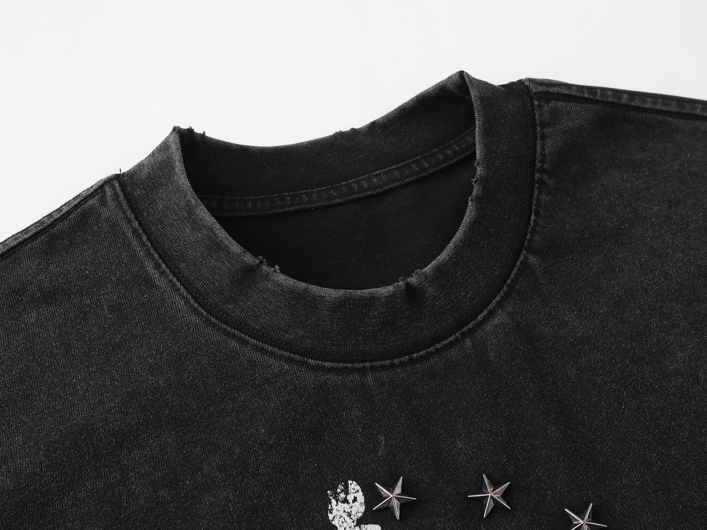 Heavyweight Metal Detail Short Sleeve T-Shirt WN26024