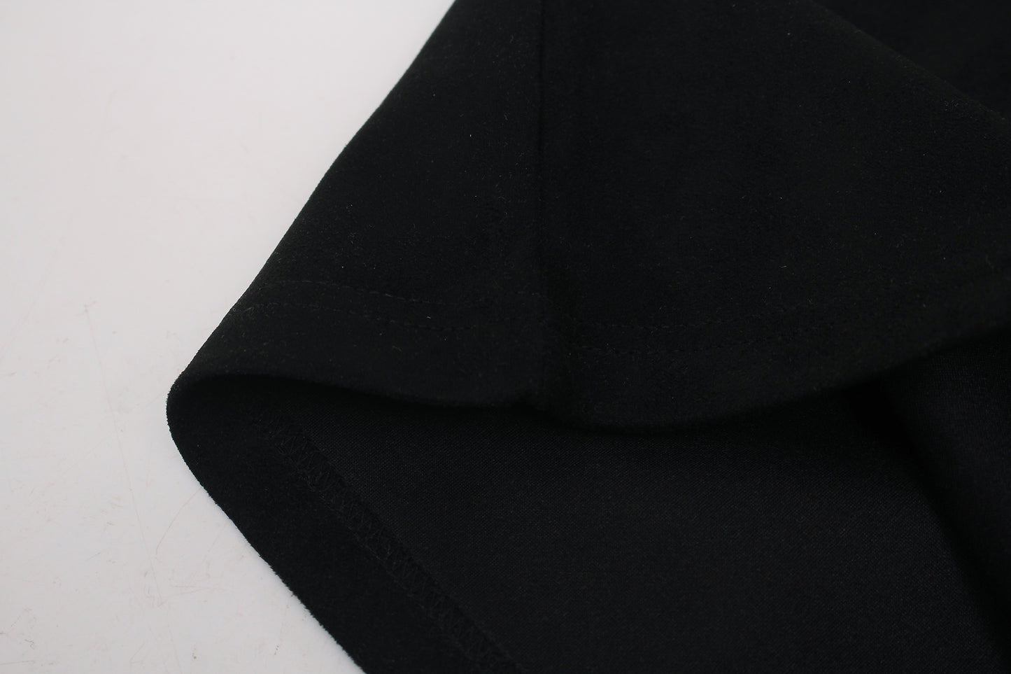 Color Block Suede Logo Short Sleeve T-Shirt WN25977