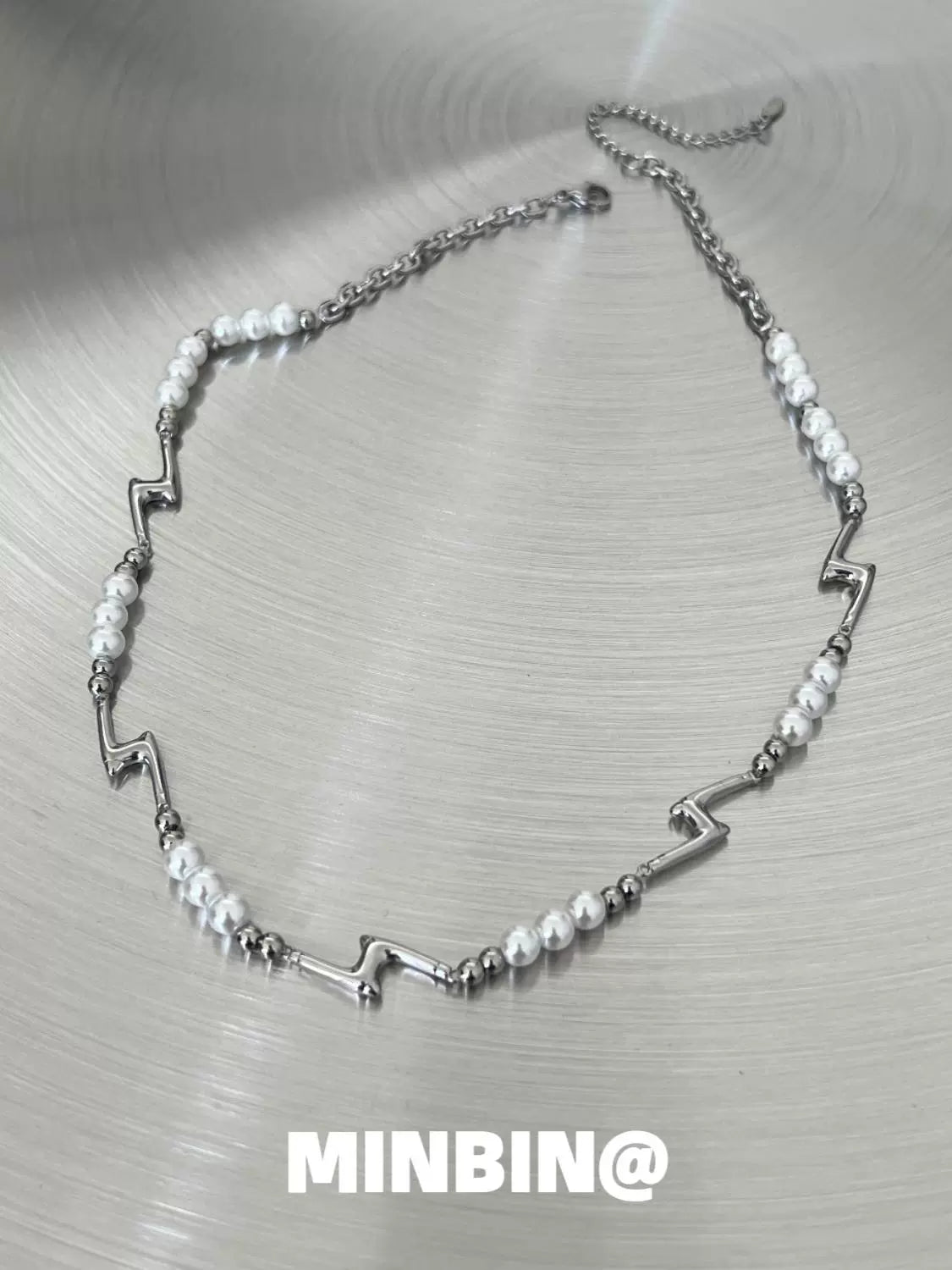 Irregular Lightning Pearl Necklace WN19210