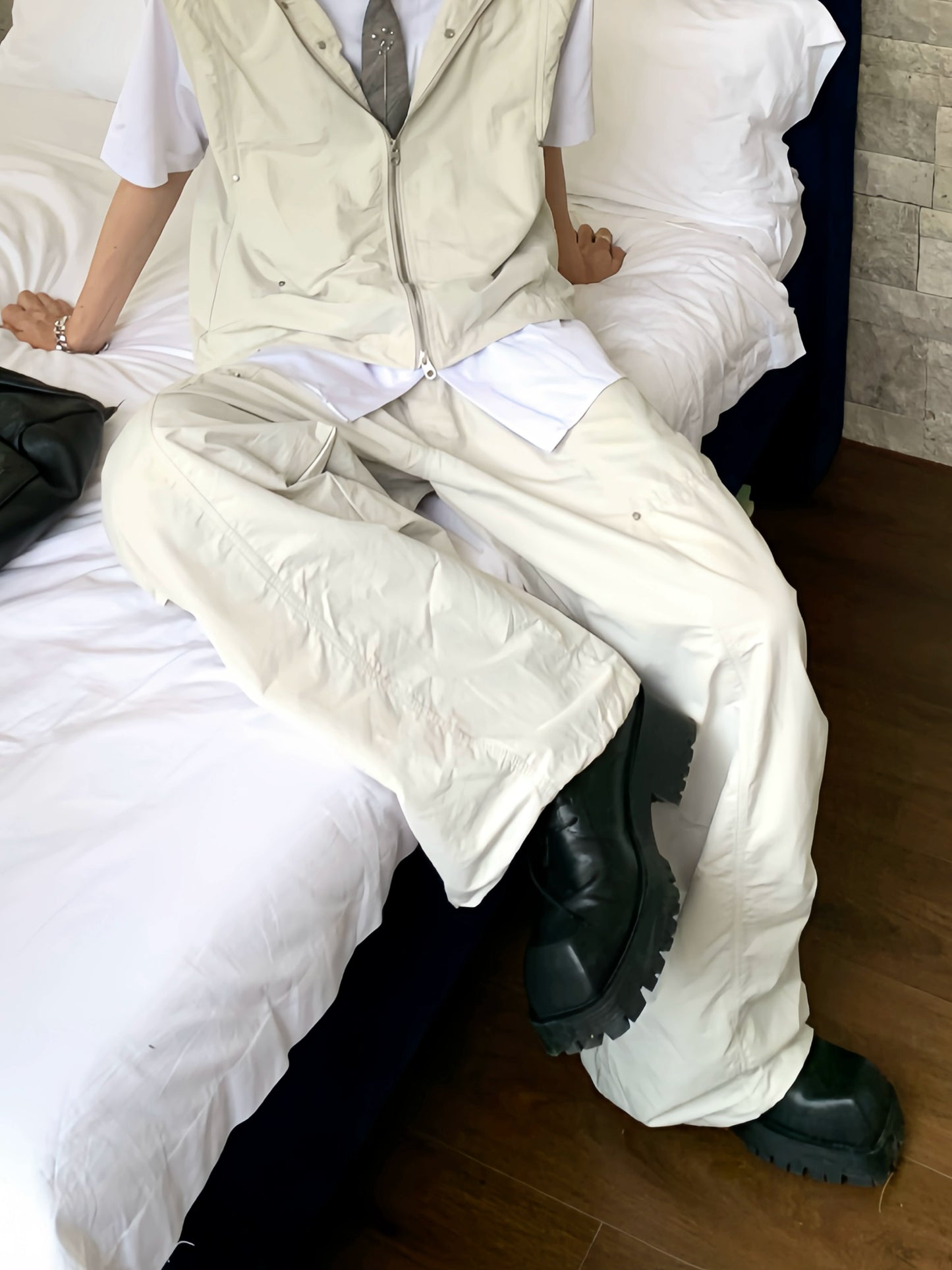 Hooded Sleeveless Vest Jacket & Cargo Pants Setup WN19785