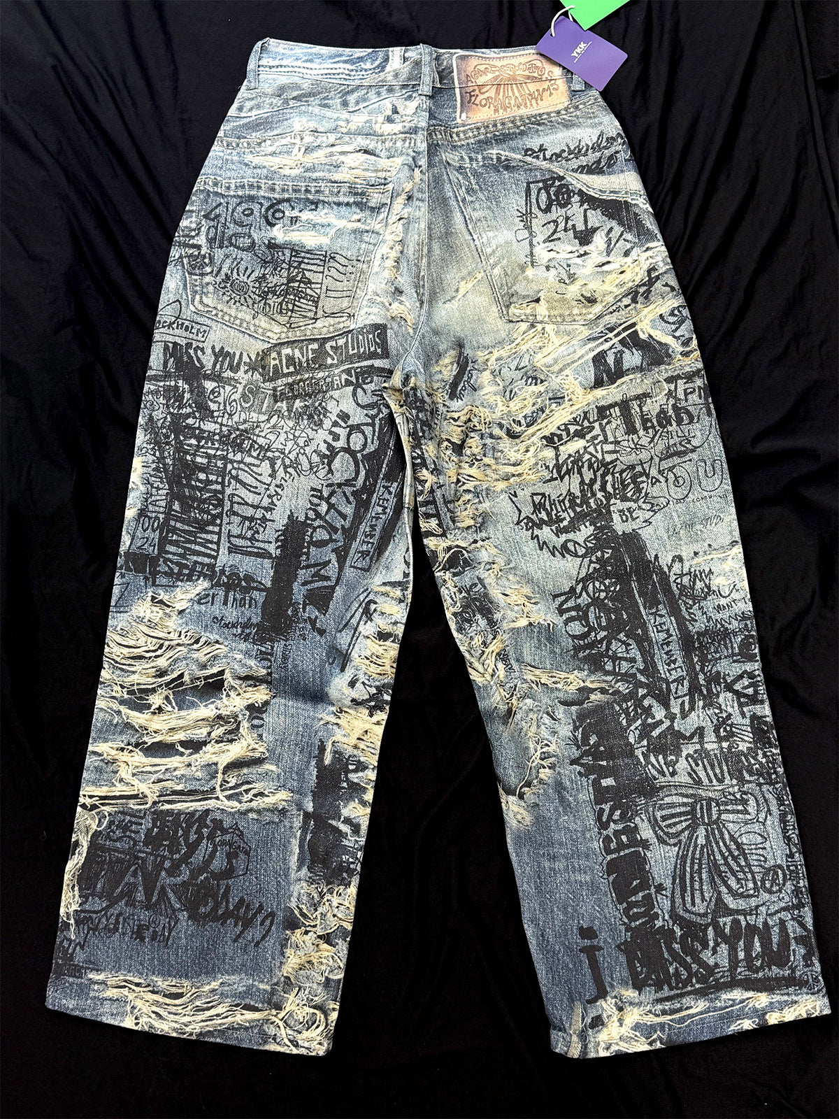 3D Graffiti Print Washed Wide Leg Denim Jeans WN18595