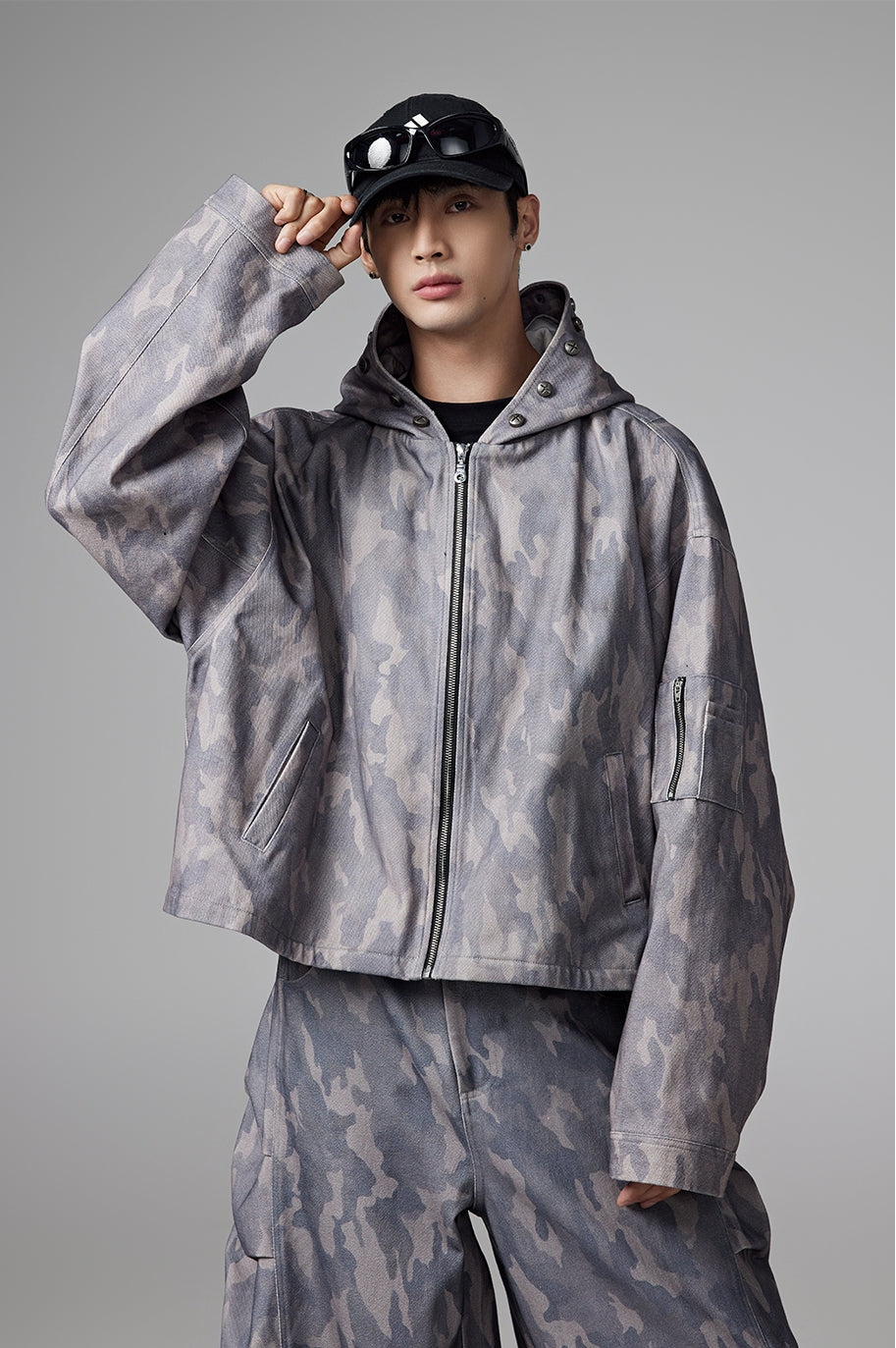 Camouflage Oversize Short Hooded Jacket & Cargo Pants Setup WN13314