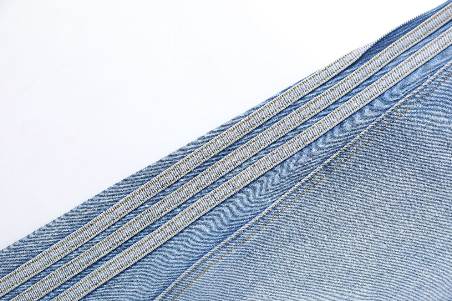 Washed Whisker Pin Tuck Wide Leg Denim Jeans WN26126