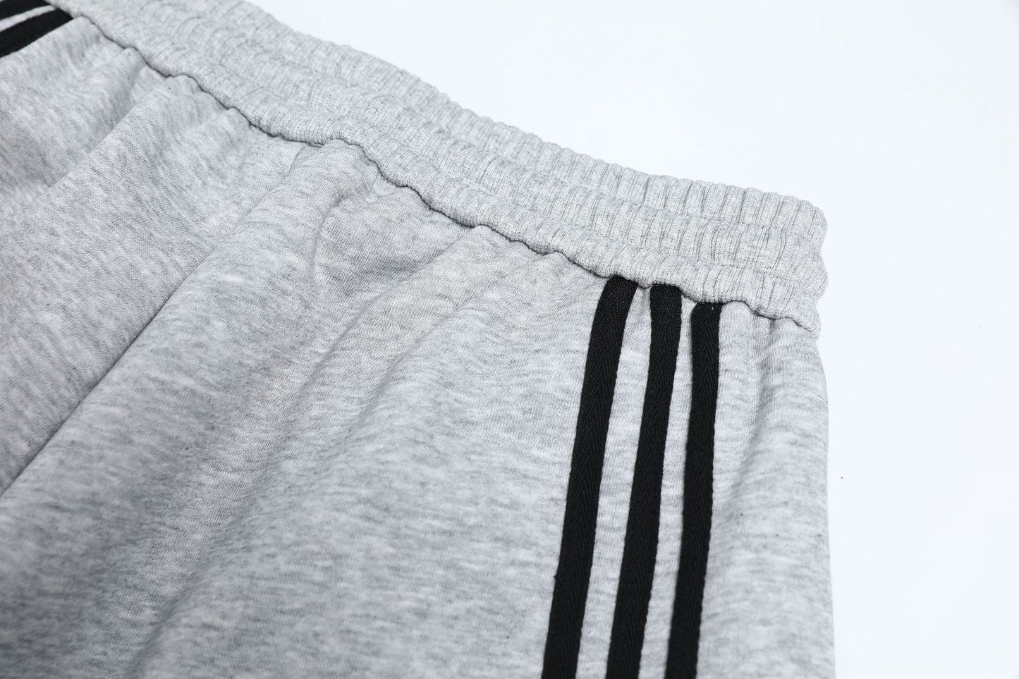 Deconstruction Curved Leg Wide Leg Sweatpants WN26160
