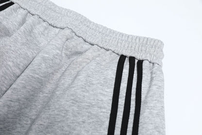 Deconstruction Curved Leg Wide Leg Sweatpants WN26160