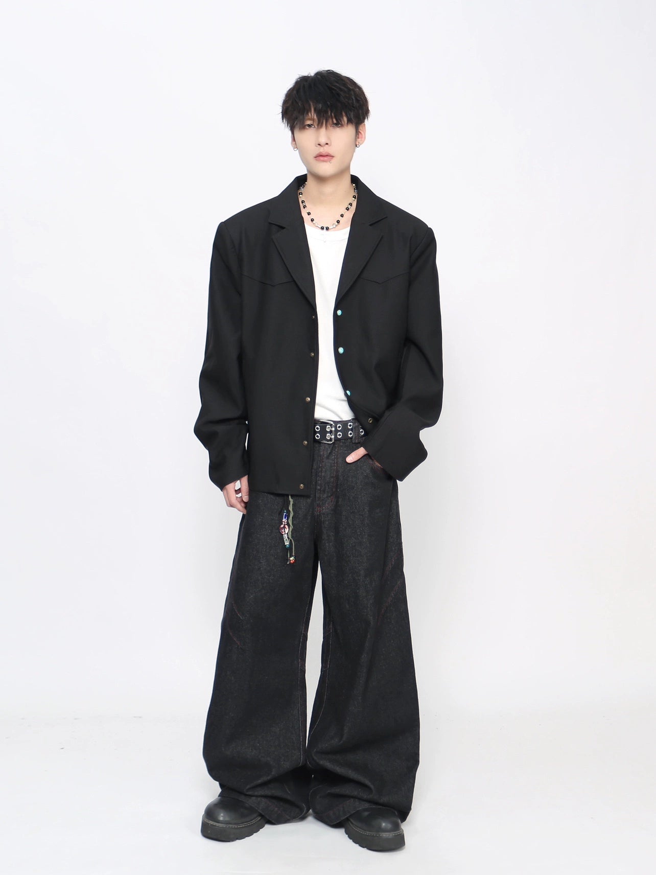 Color Black Shoulder-Pad Tailored Jacket WN21024