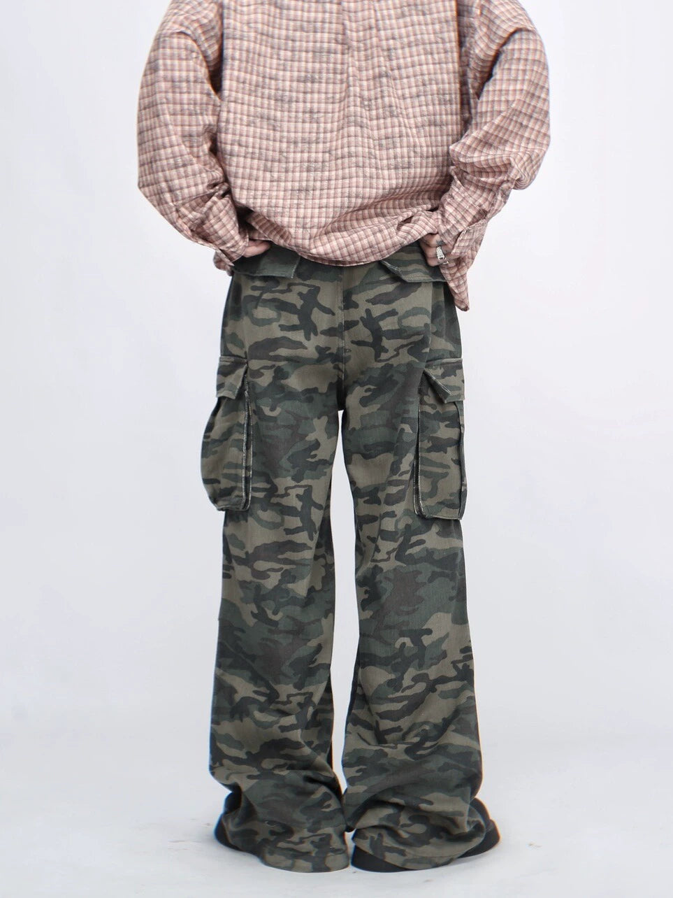 Camouflage Wide-Leg Straight Cargo Pants WN7711