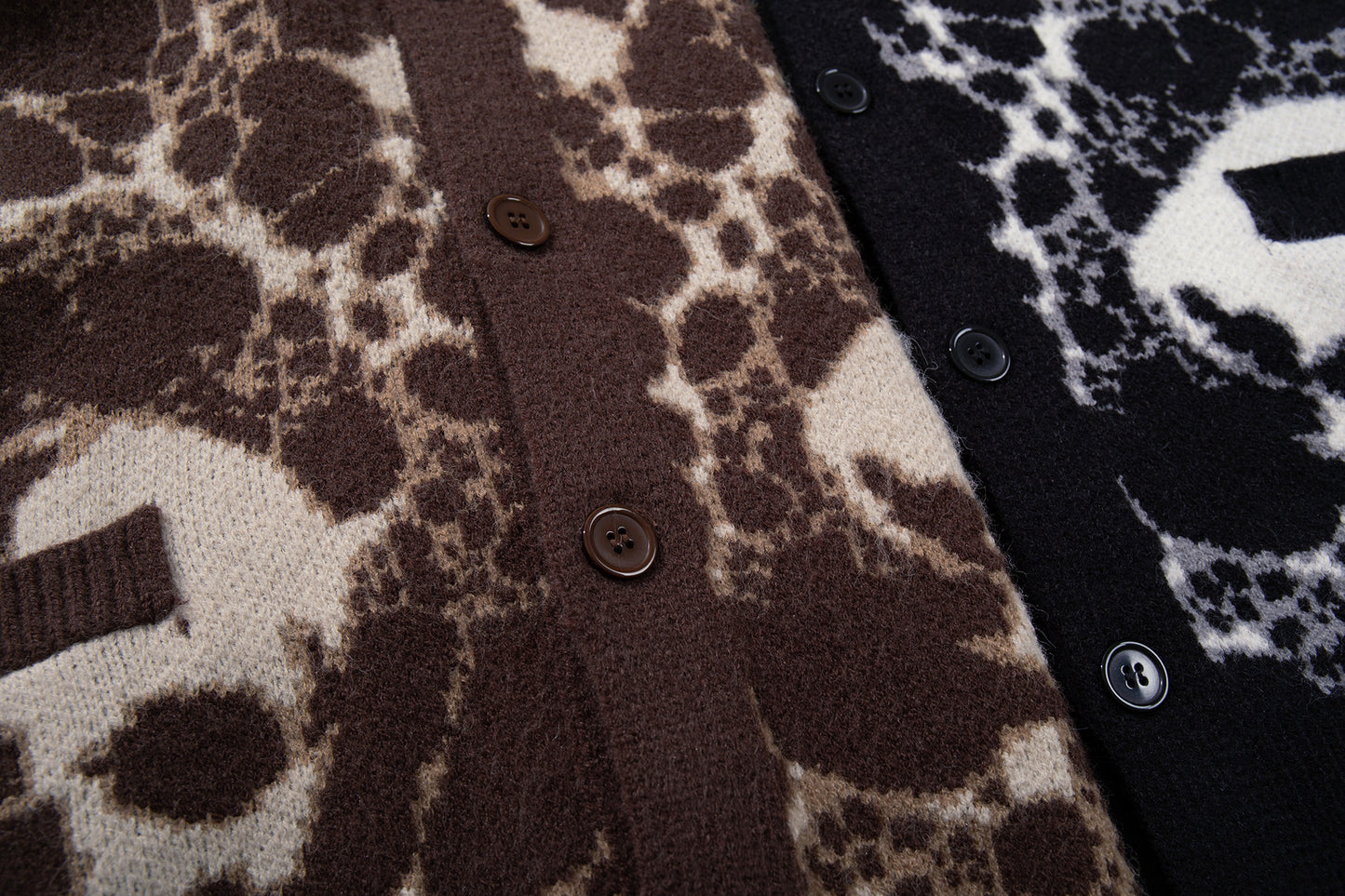 Skull Graphic Dark Knit Sweater WN23040