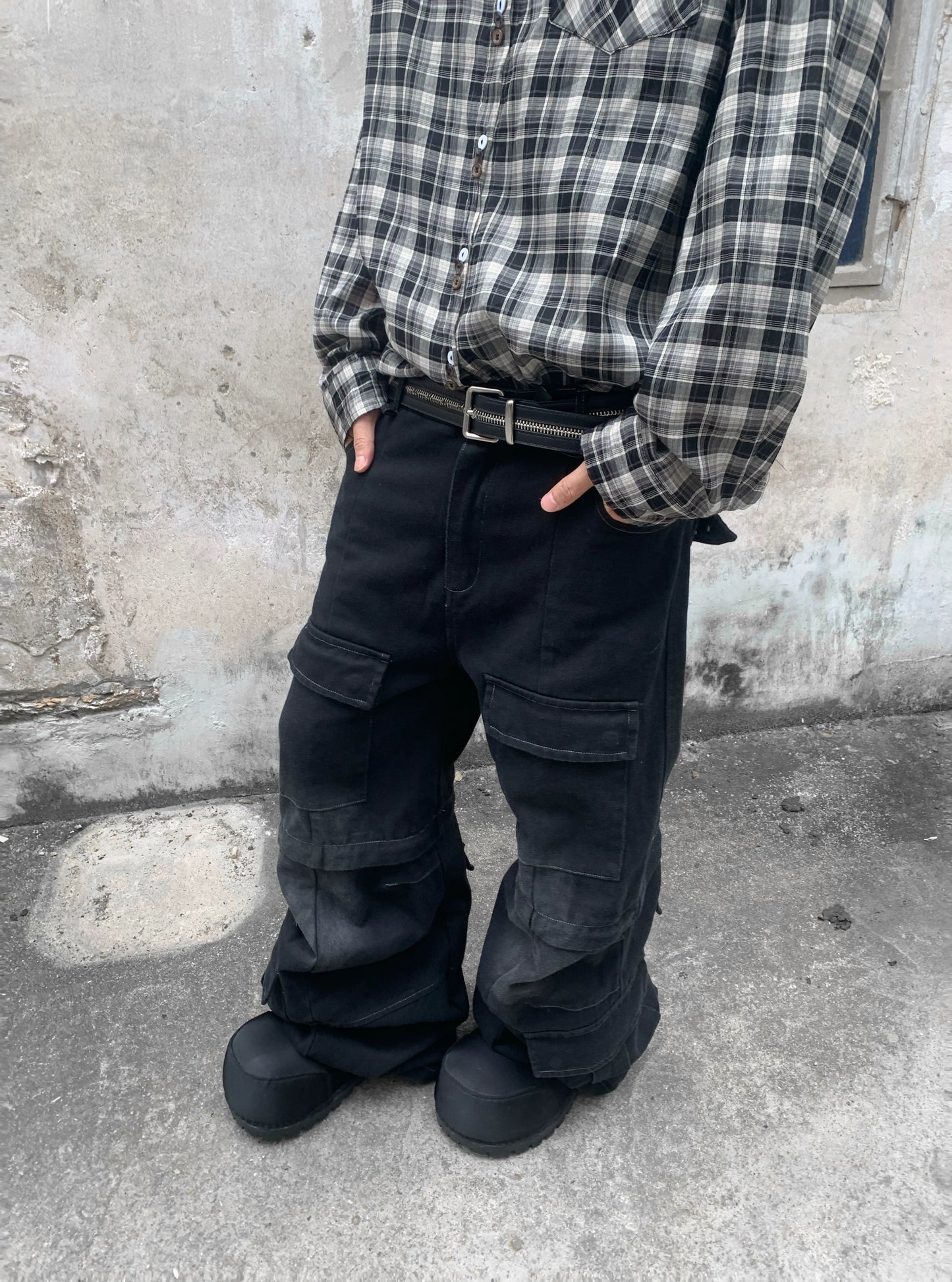 Detachable Multi-Pocket Washed Flare Denim Jeans WN22221