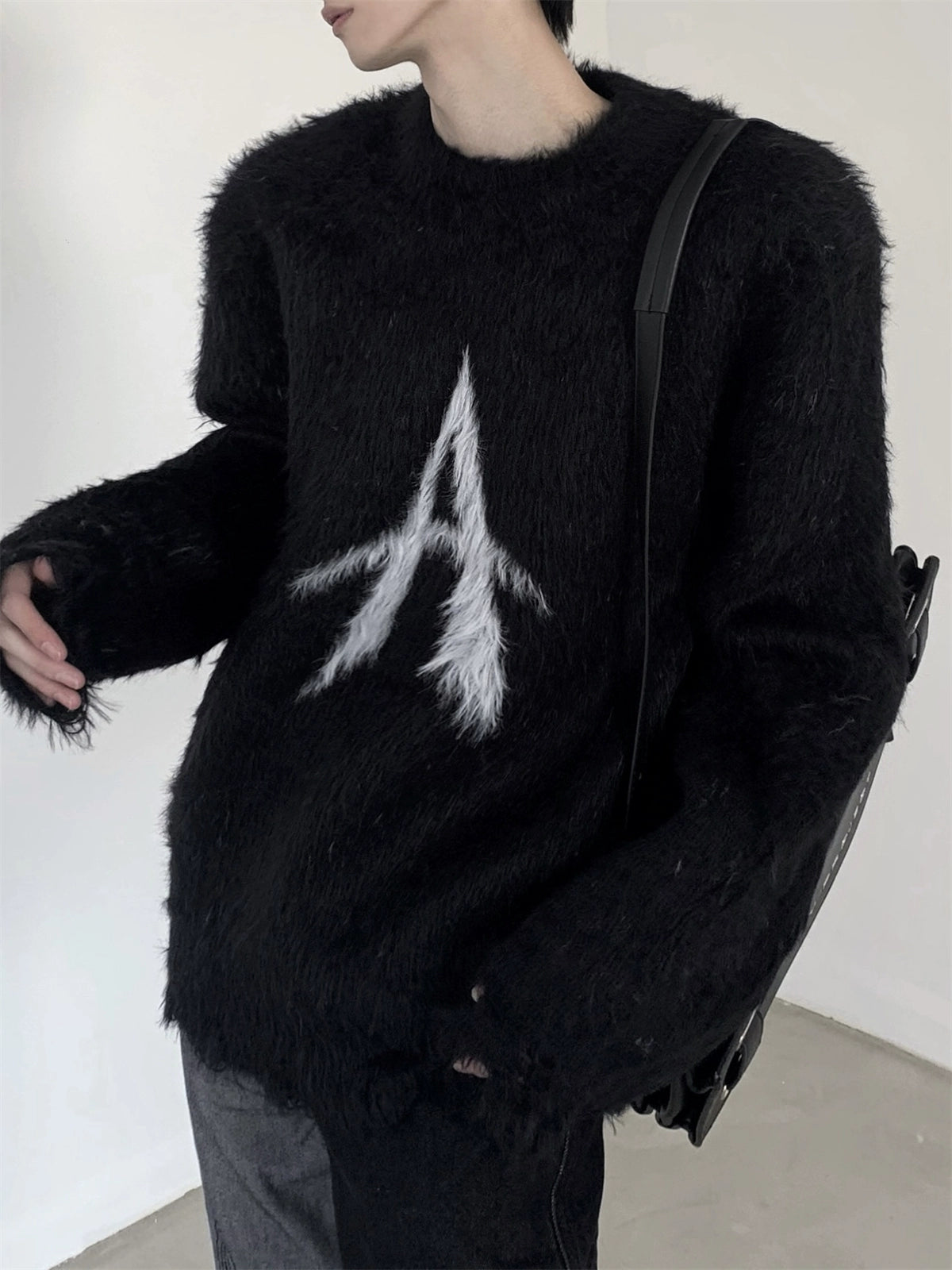 Back Design Round Neck Fur Knit Sweater WN9126