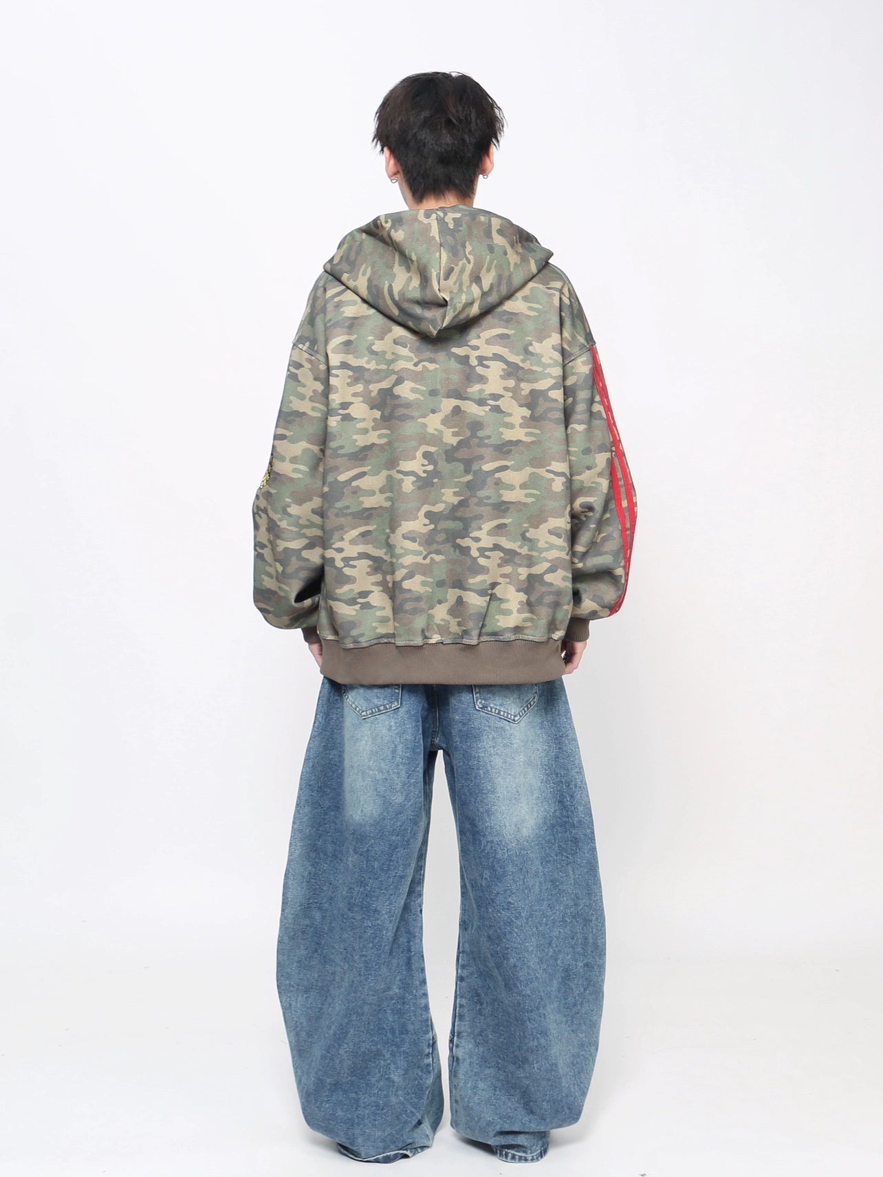 Camouflage Embroidery Zipper Hoodie WN21031