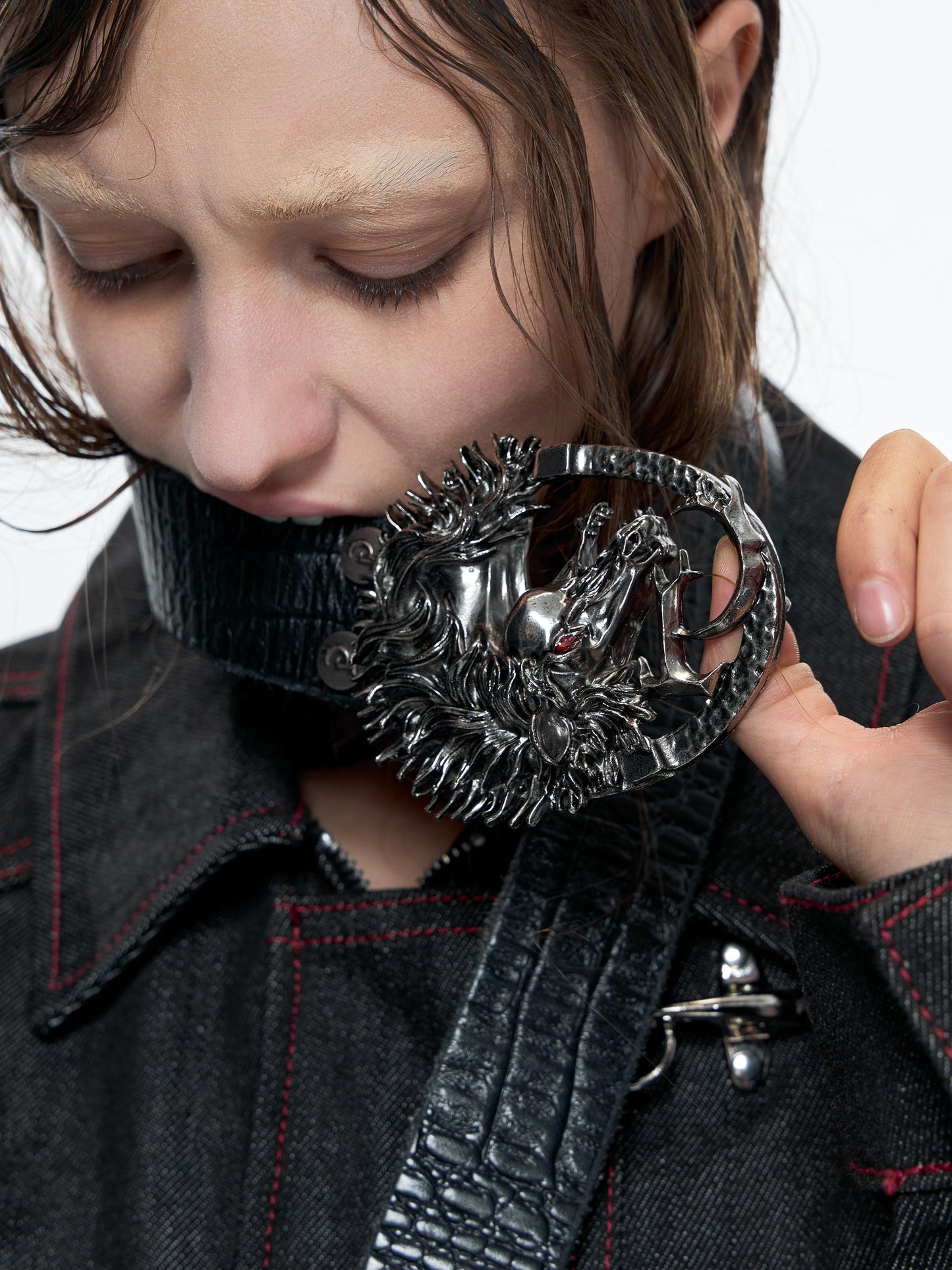 Crocodile Pattern Antique Horse Head Leather Belt WN23334