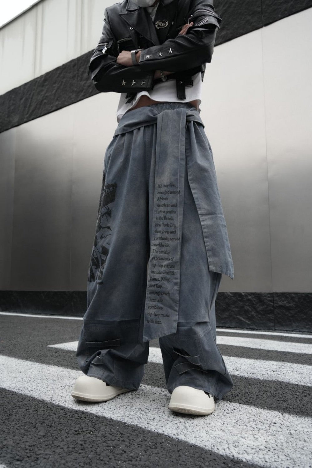 Graphic Print Text Detail Wide Leg Pants WN28088