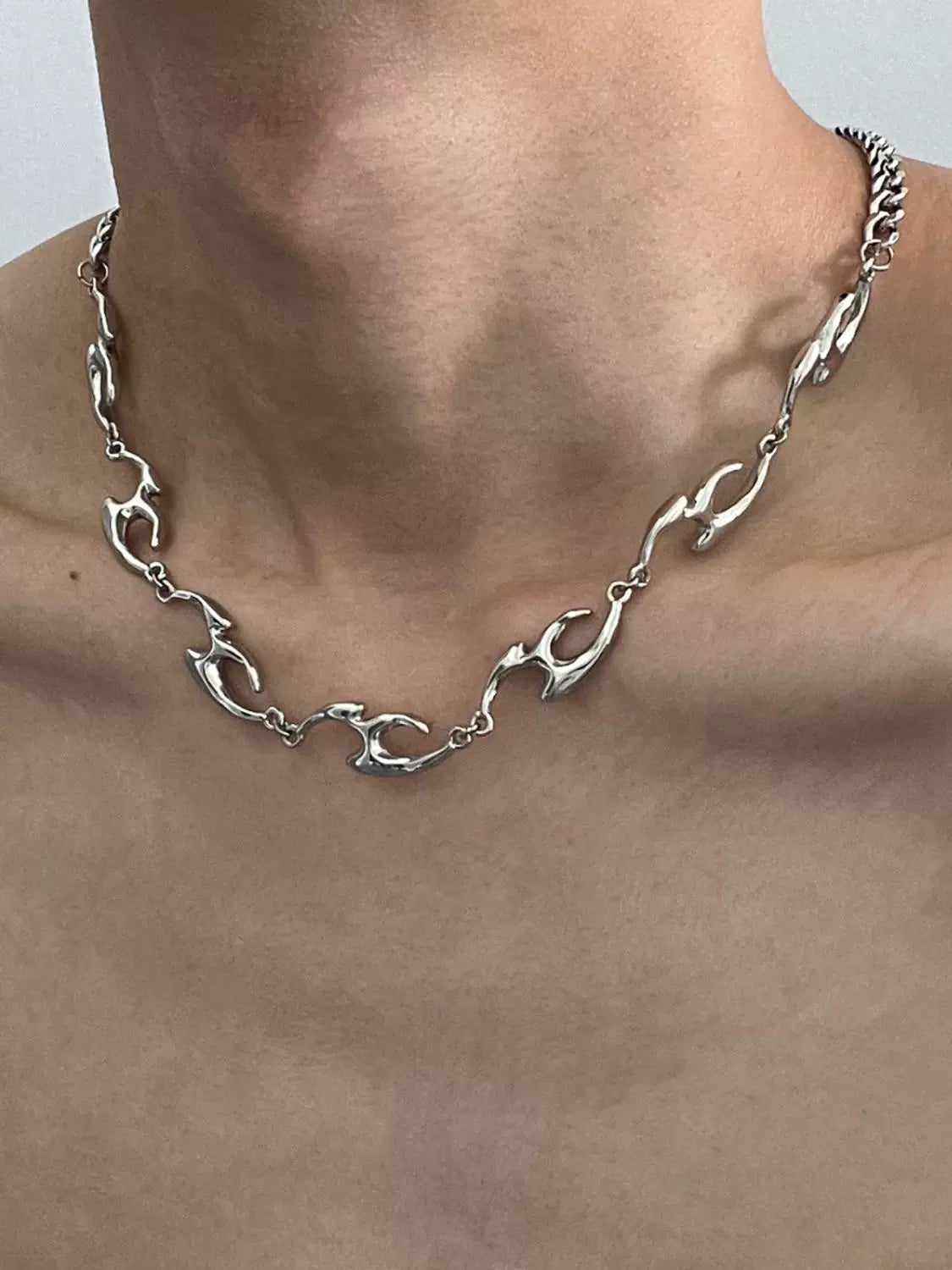 Irregular Shape Titanium Steel Necklace WN19231