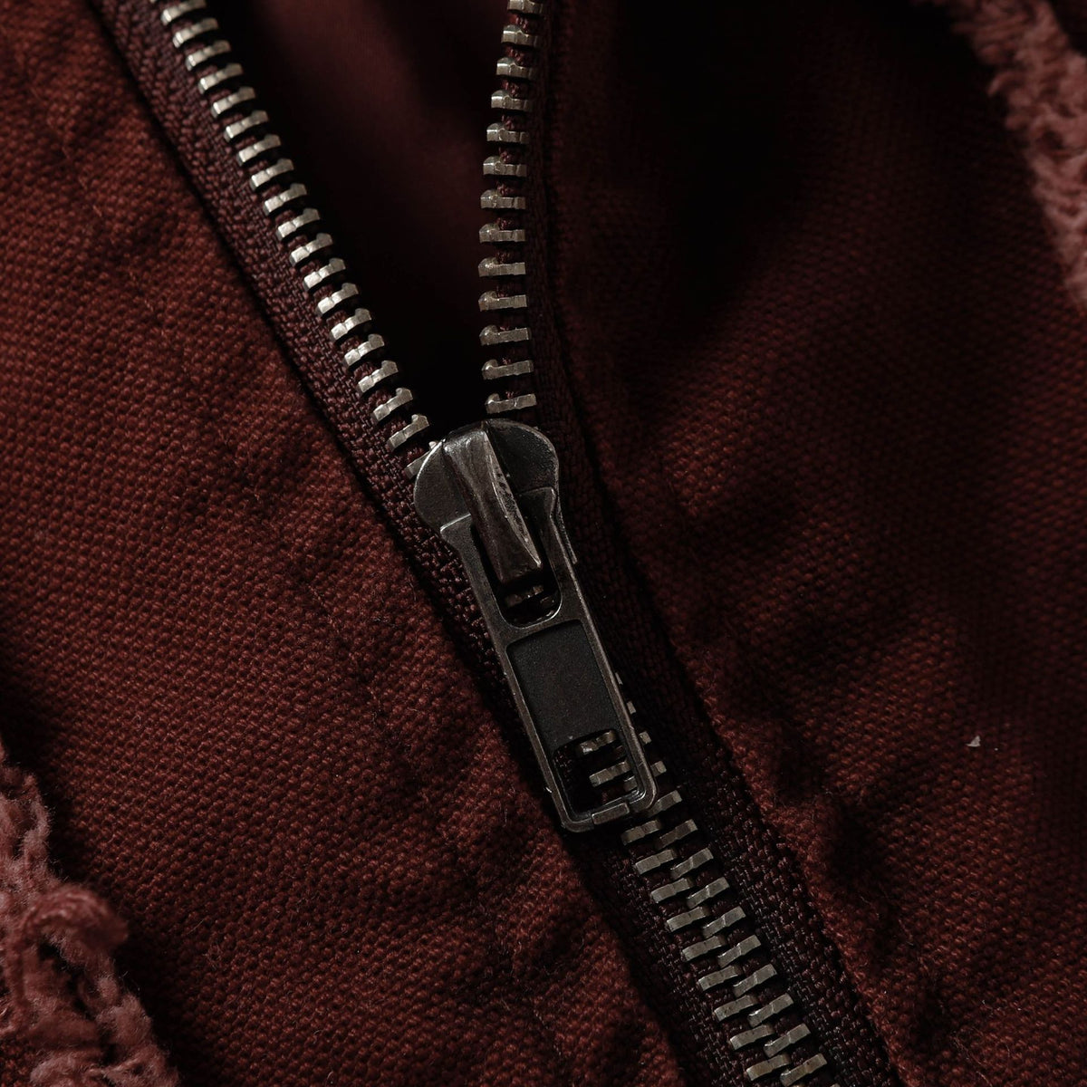 Frayed Damage Hooded Zipper Jacket WN27974