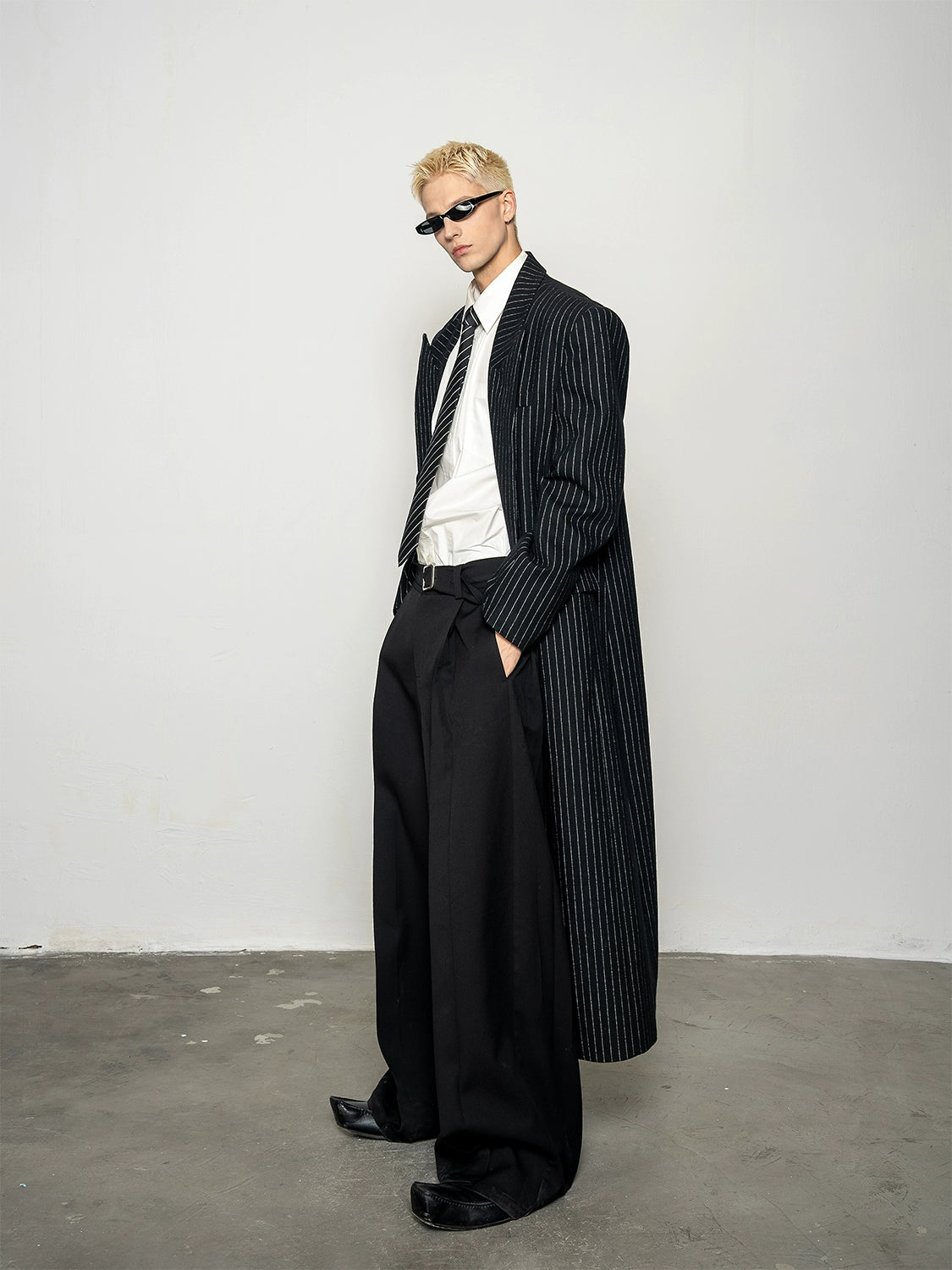 Stripe Design Wide Shoulder Coat WN20874