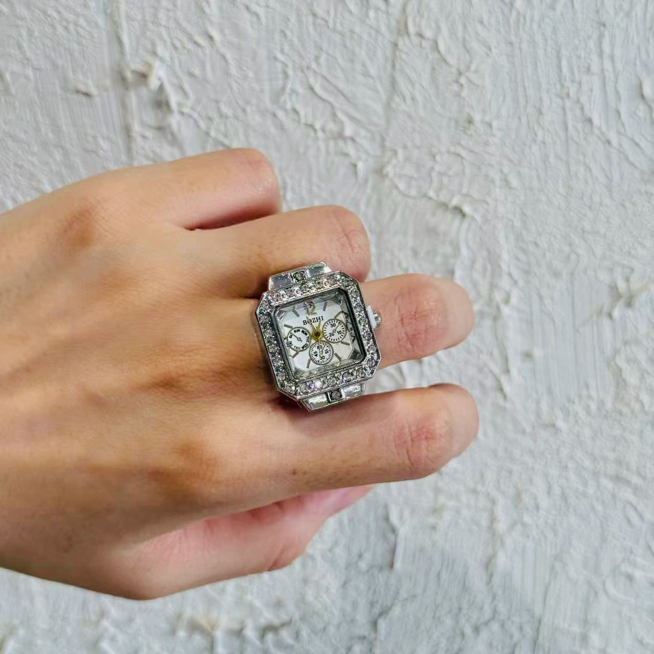 Mini Finger Watch Ring WN21149-K2