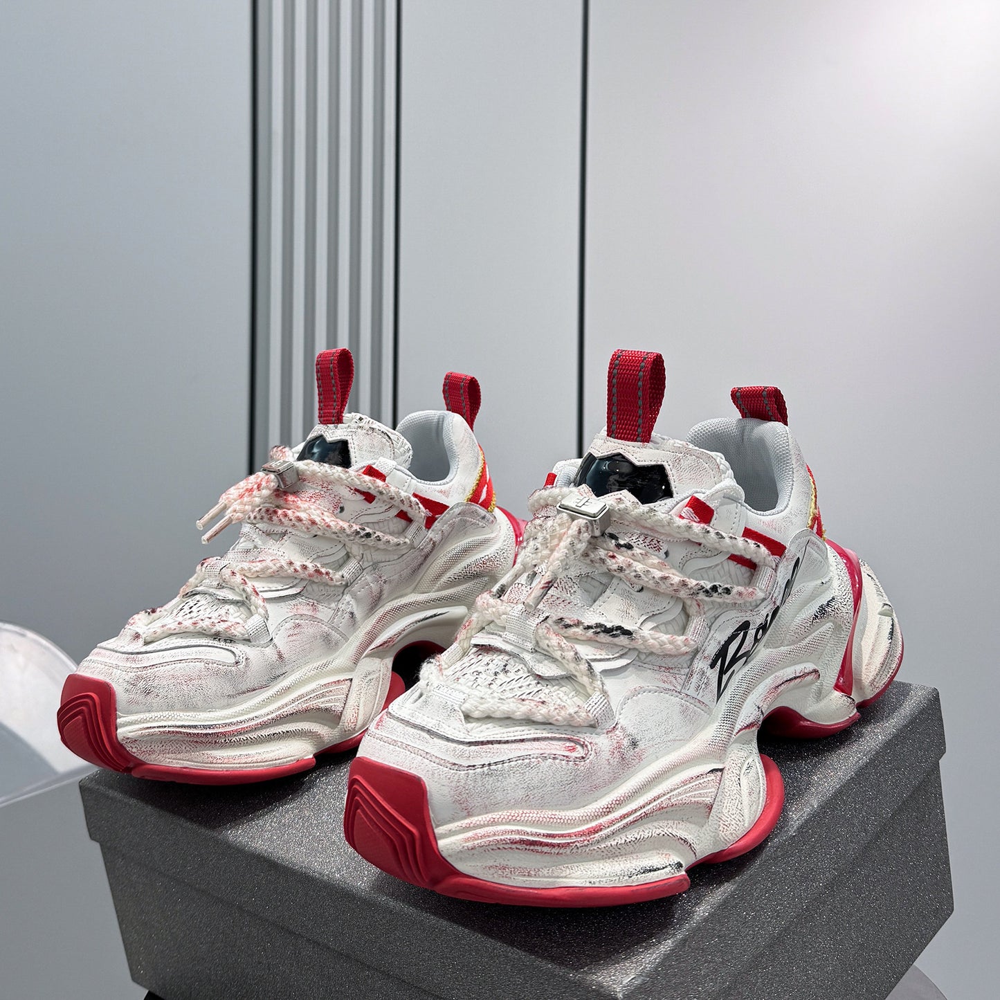 Washed Graffiti Print Chunky Sole Sneakers WN24636