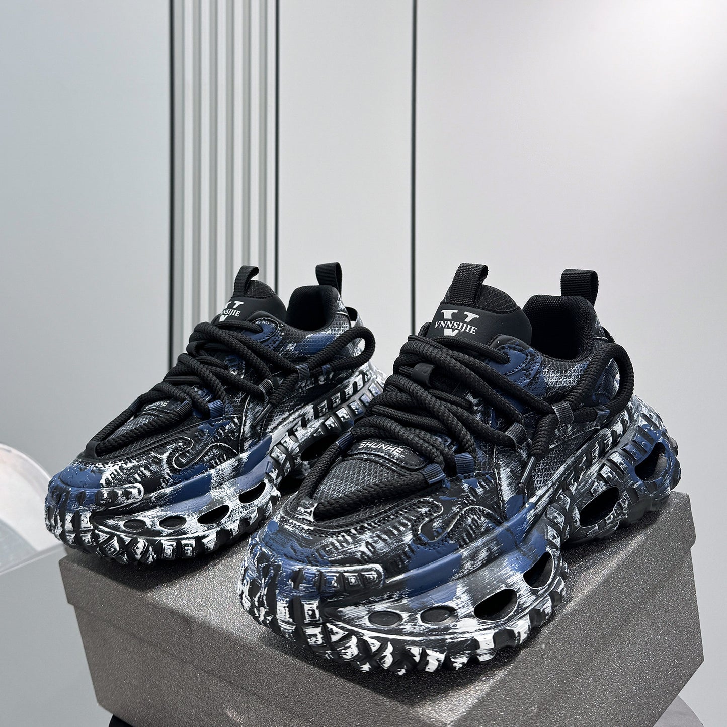 Chunky Platform Lace-Up Sneakers WN24810