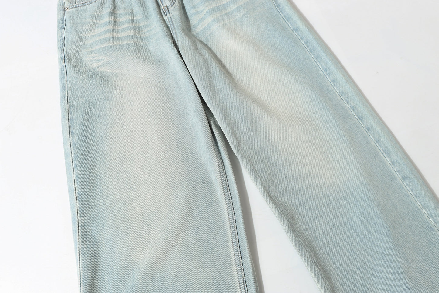 Washed Whisker Wide Leg Denim Jeans WN25873