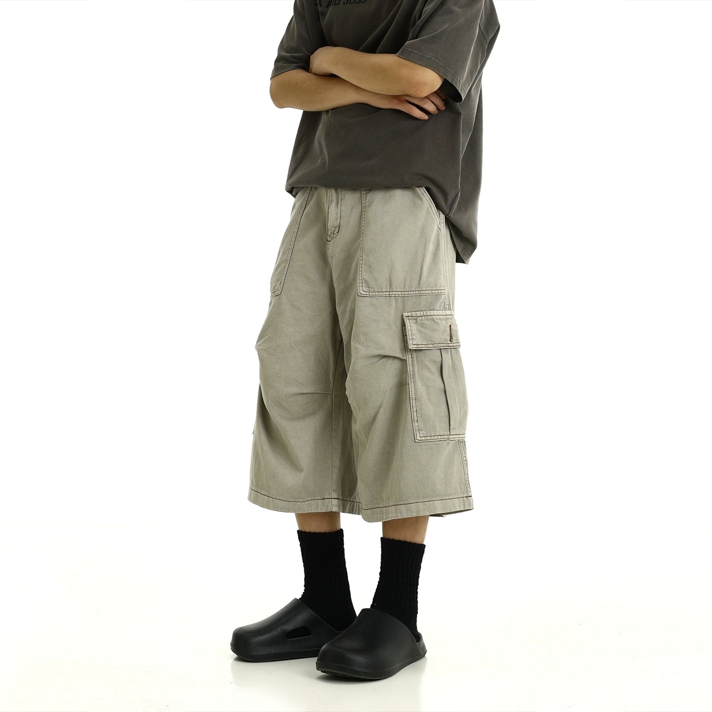 Large Pocket Wide Leg Cargo Short Pants WN8267