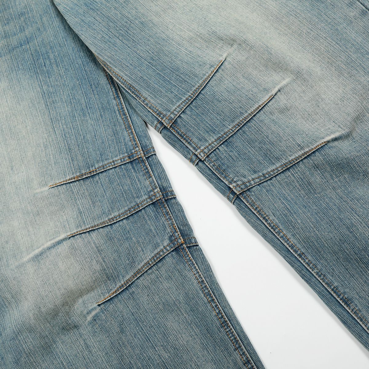 Washed Pleats Curved Denim Jeans WN25533
