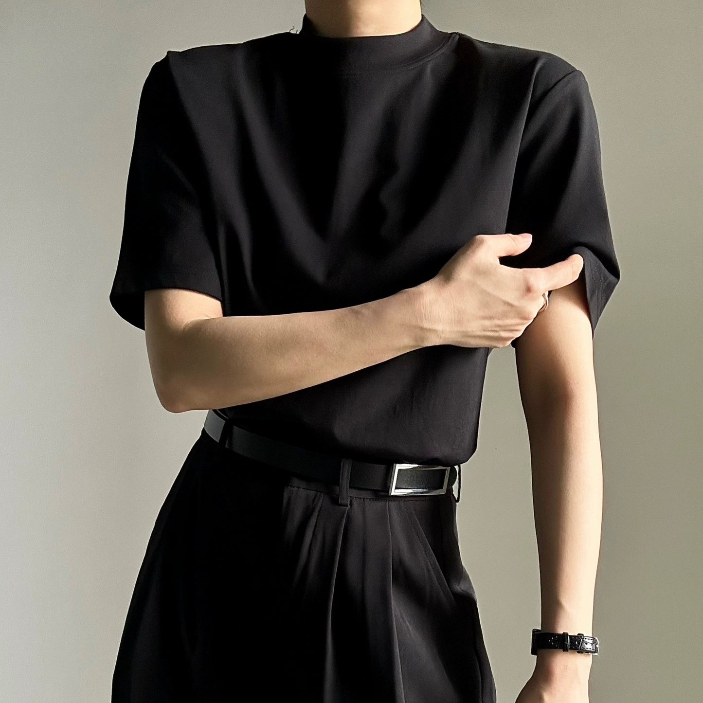 High-Neck Plain Short Sleeve T-Shirt WN19627