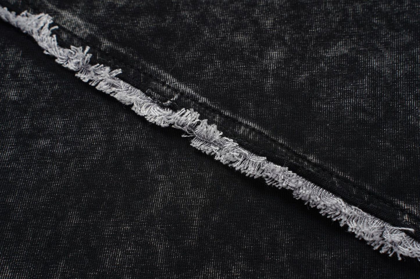 Acid Washed Raw-Edge Splice Short Sleeve T-Shirt WN25726