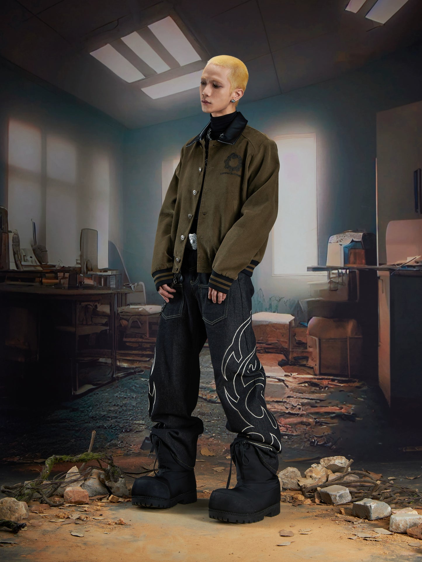 Embroidery Corduroy PU Leather-Collar Jacket WN21351