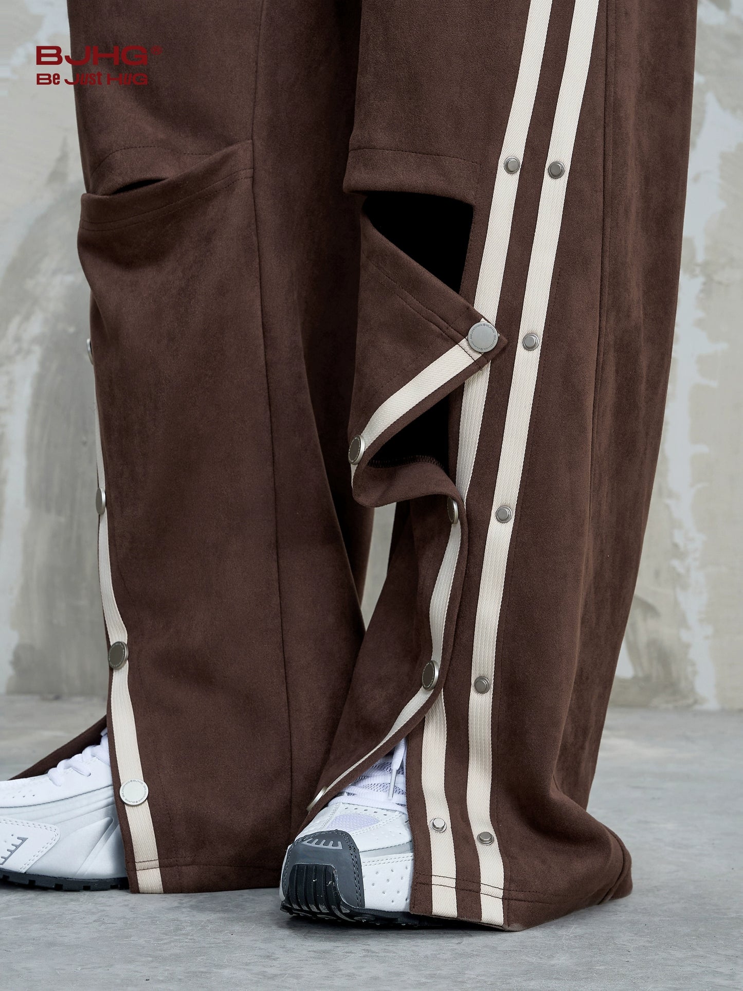 Straight Suede Buttoned Sweat Pants WN13178