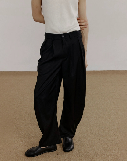 Pleated Curved Leg Trousers WN21548
