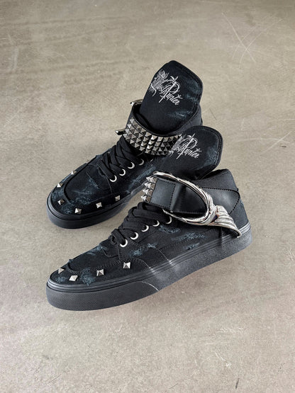 Metal Wing Stud Lace-Up Sneakers WN26709